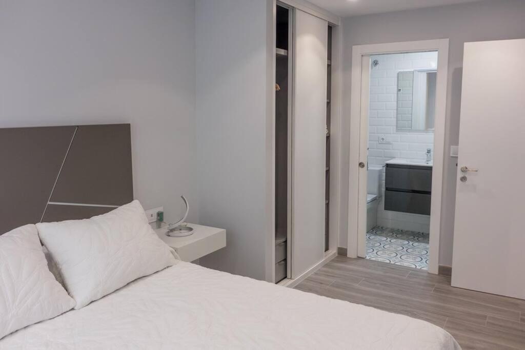 Sakura Homes Ponferrada Centro 8 Plazas エクステリア 写真